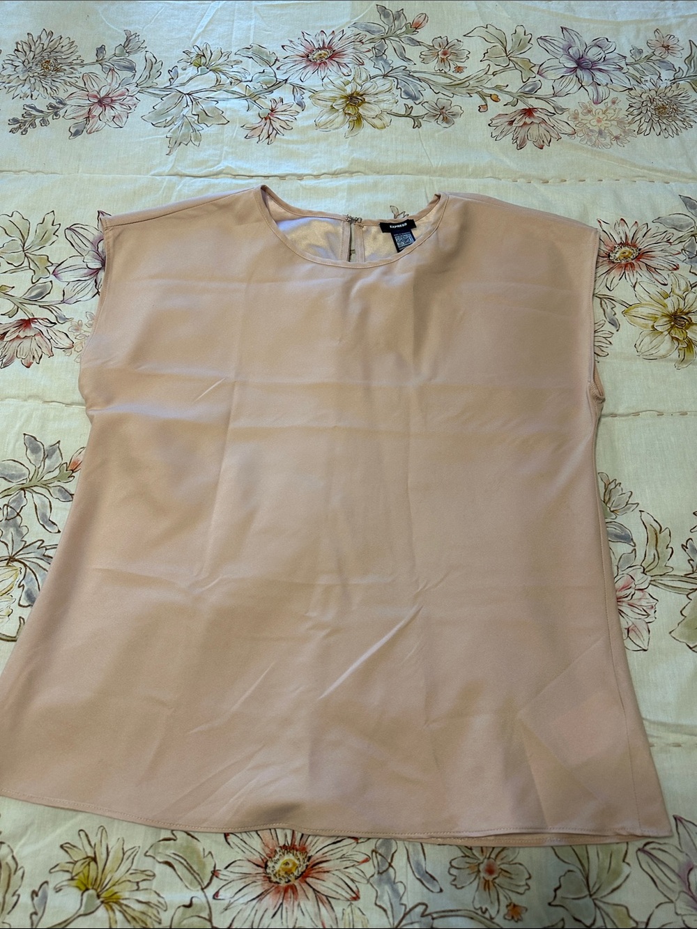 Express Pale Blush Cap-Sleeve Shell Top